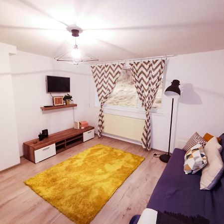 105500 Apartment بوستين المظهر الخارجي الصورة